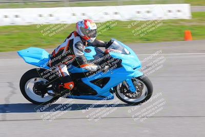 media/Jan-20-2023-Fastrack Riders (Fri) [[f2ad32aba3]]/Level 1/session 3 turn 9/